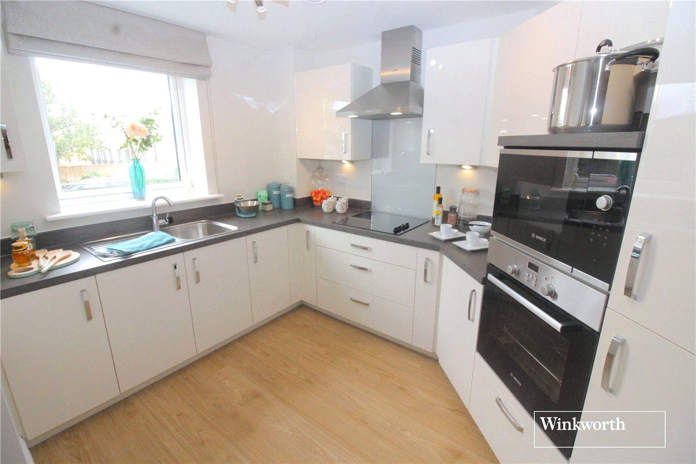 2 Bed Show Flat